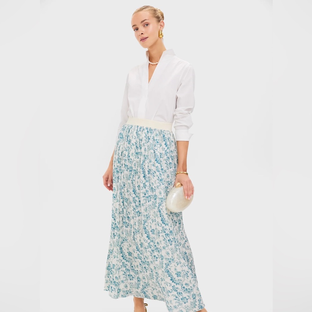 Tuckernuck Blue and White Floral Pleated Midi Skirt